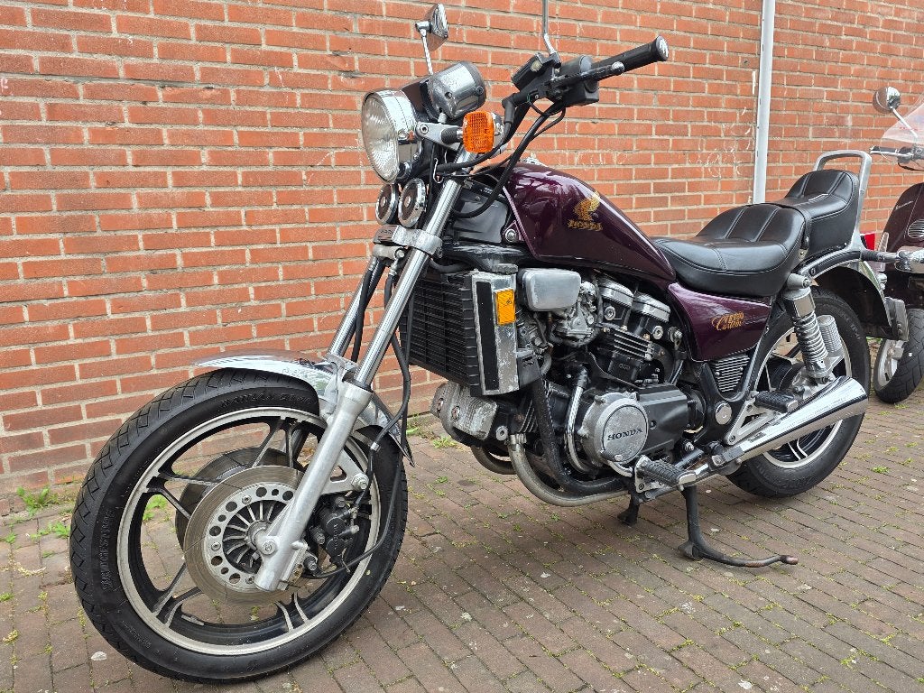 Honda Magna VF750C Custom, 750 cc, Cardan-aandrijving, 4 cilinders, Gebruikt