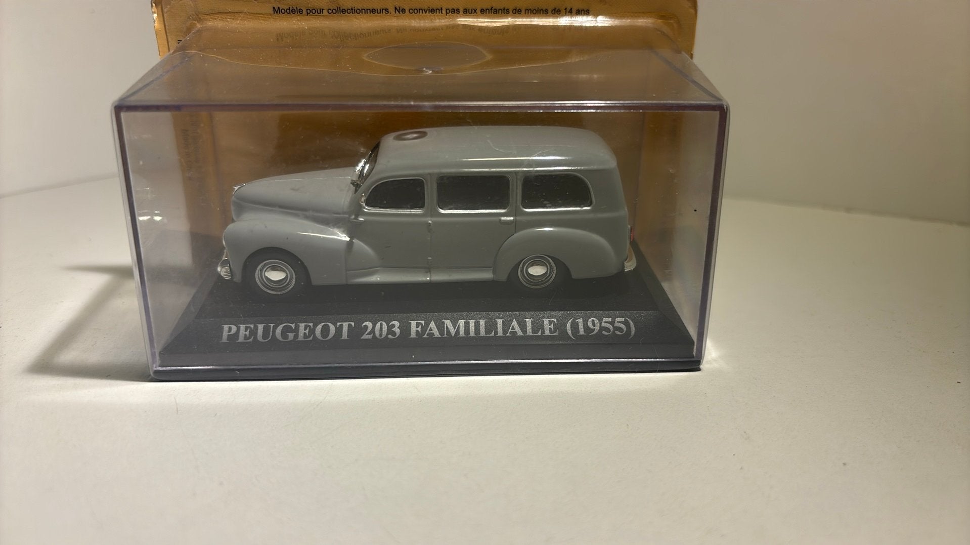 Peugeot 203 familiale 1955 hachette 1.43, Overige merken, Auto, Ophalen of Verzenden, A