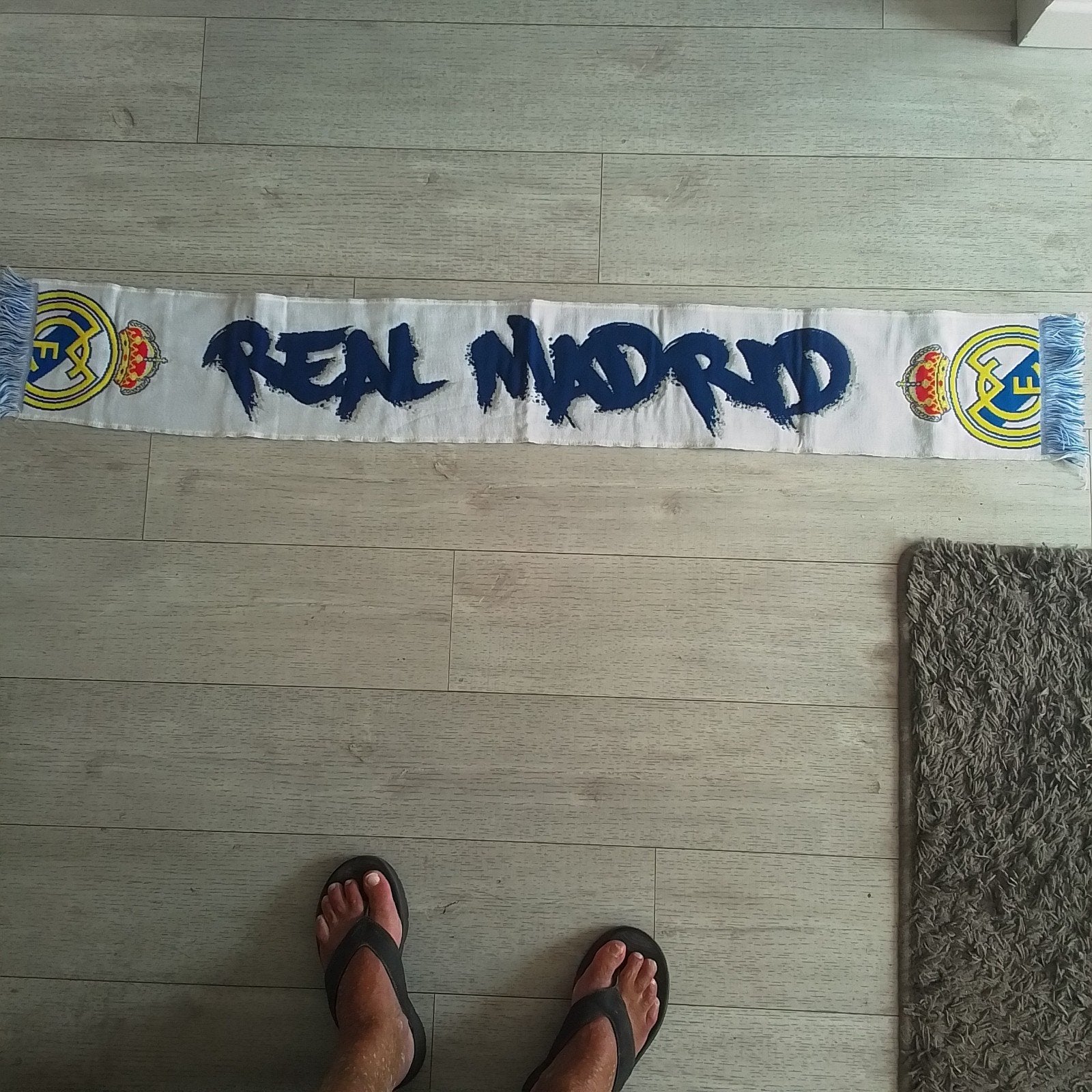 Real sjaal, Ophalen of Verzenden, Zo goed als nieuw, Buitenlandse clubs, Vaantje of Sjaal