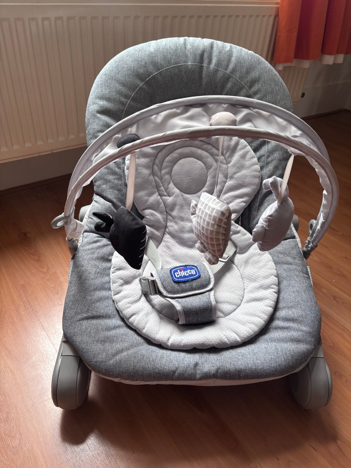 Chicco Hoopla Bouncing Chair, Ophalen, Zo goed als nieuw, Chicco