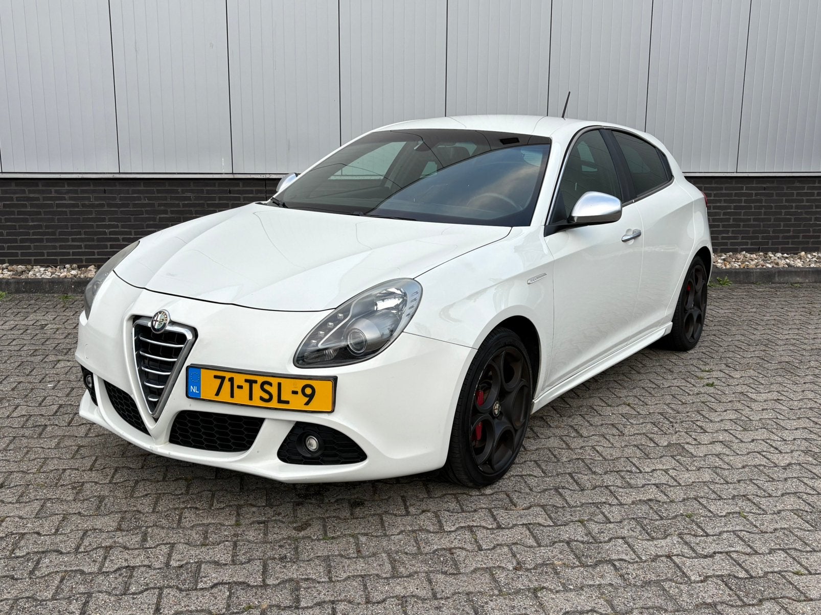 Alfa Romeo Giulietta 1.4 cruise | airco | navi, Auto's, Alfa Romeo, Bedrijf, Giulietta, ABS, Airbags, Airconditioning, Alarm, Bochtverlichting