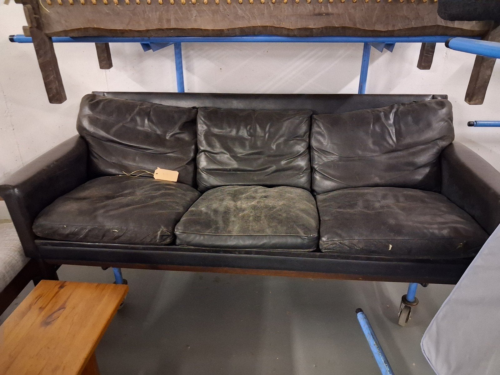 Vintage Leren Bank - Opknapper, Gebruikt, Driepersoons, 75 tot 100 cm, Rechte bank