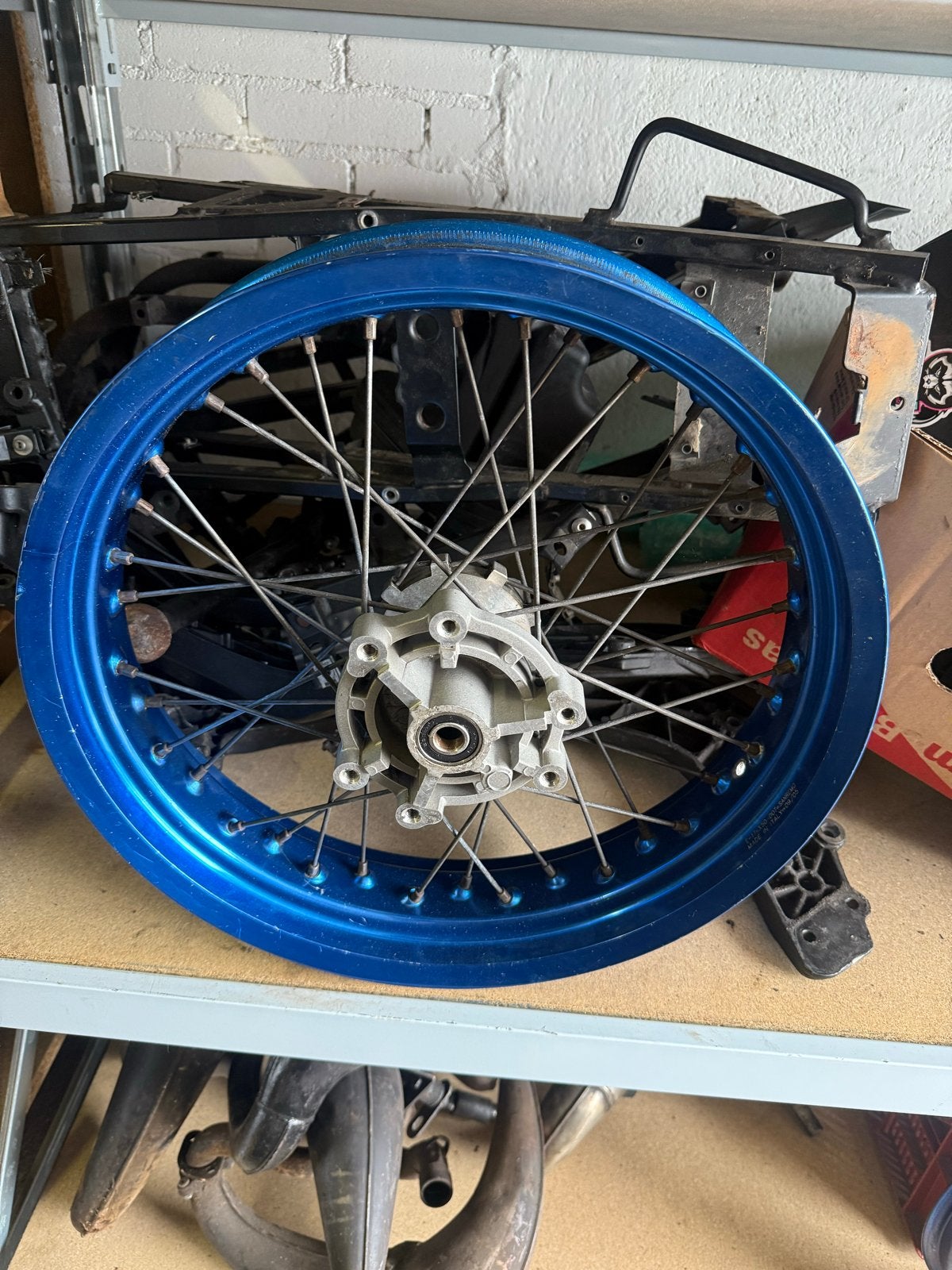 Derbi DRD Racing achtervelg - Zeldzame blauwe 85 velg, Fietsen en Brommers, Brommeronderdelen | Algemeen, Derbi, Overige typen