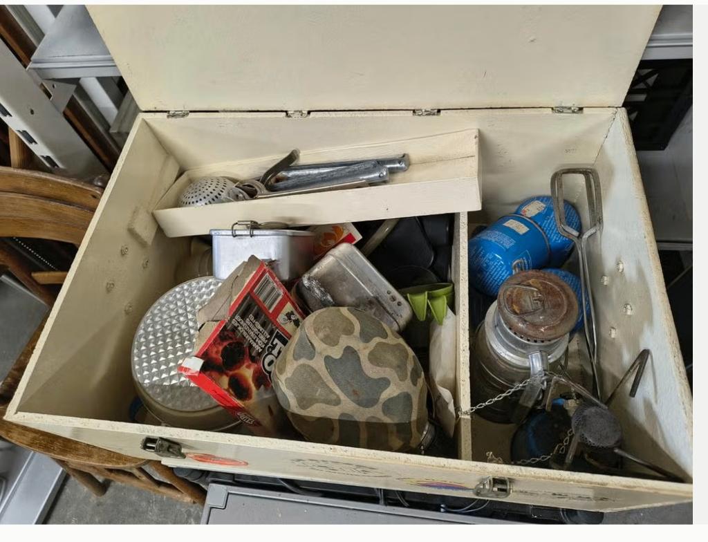 kist met vintage kampeerspullen, Caravans en Kamperen, Kampeeraccessoires, Ophalen, Gebruikt, ., .