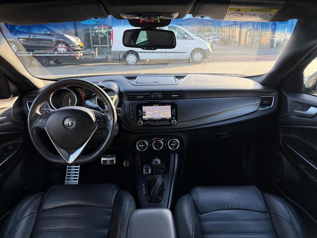 Alfa Romeo Giulietta 1.4 Turbo MultiAir Super Aut/Leer/Navi/, Euro 6, 4 cilinders, Zwart, Bedrijf