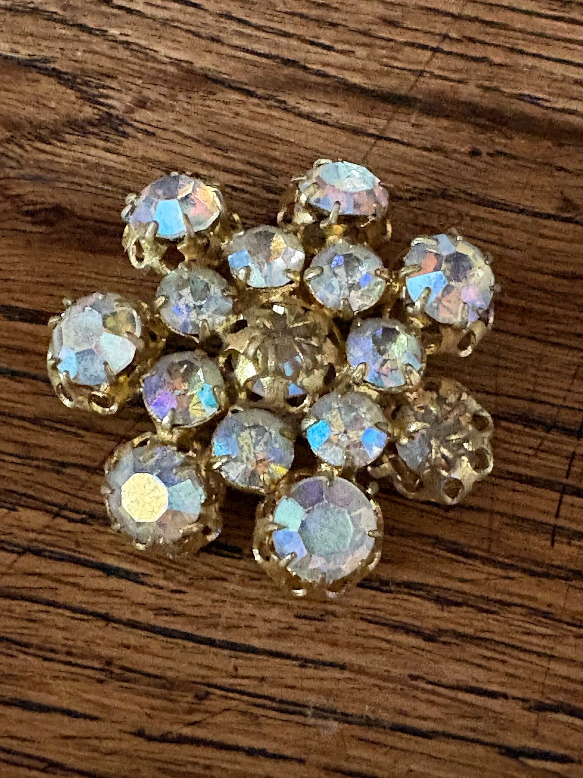 Vintage Broche met Aurora Borealis Strass Steentjes, Ophalen, Overige materialen, 4 tot 7 cm, Gebruikt