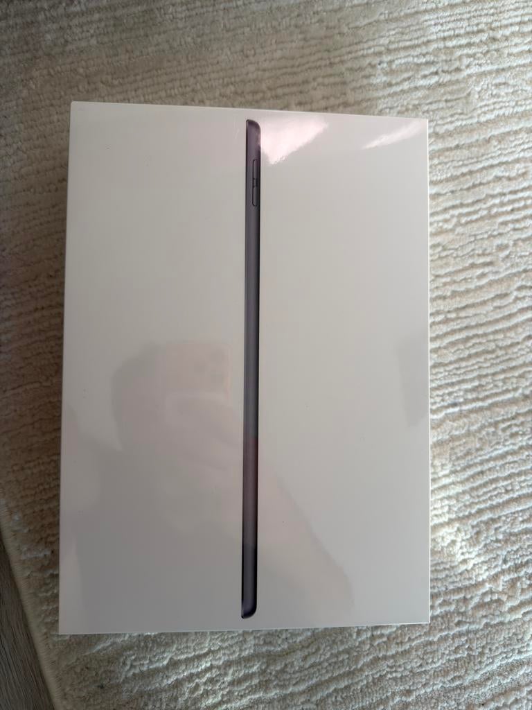 Nieuwe, gesealde iPad 9e generatie 10,9 inch, Computers en Software, Apple iPads, 10 inch, Apple iPad, Nieuw, Ophalen of Verzenden