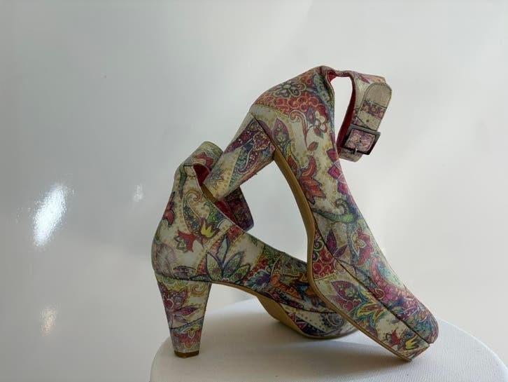 Jan Jansen 39, Kleding | Dames, Schoenen, Ophalen of Verzenden, Overige kleuren, Pumps
