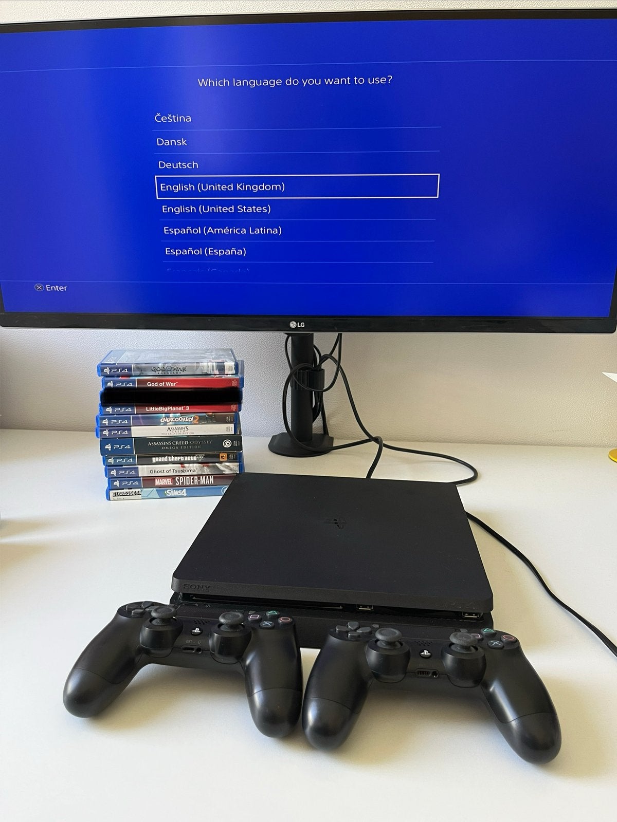 PS4 Slim 1TB met 2 controllers en 10 games, Ophalen, Met games, Met 2 controllers, Zo goed als nieuw