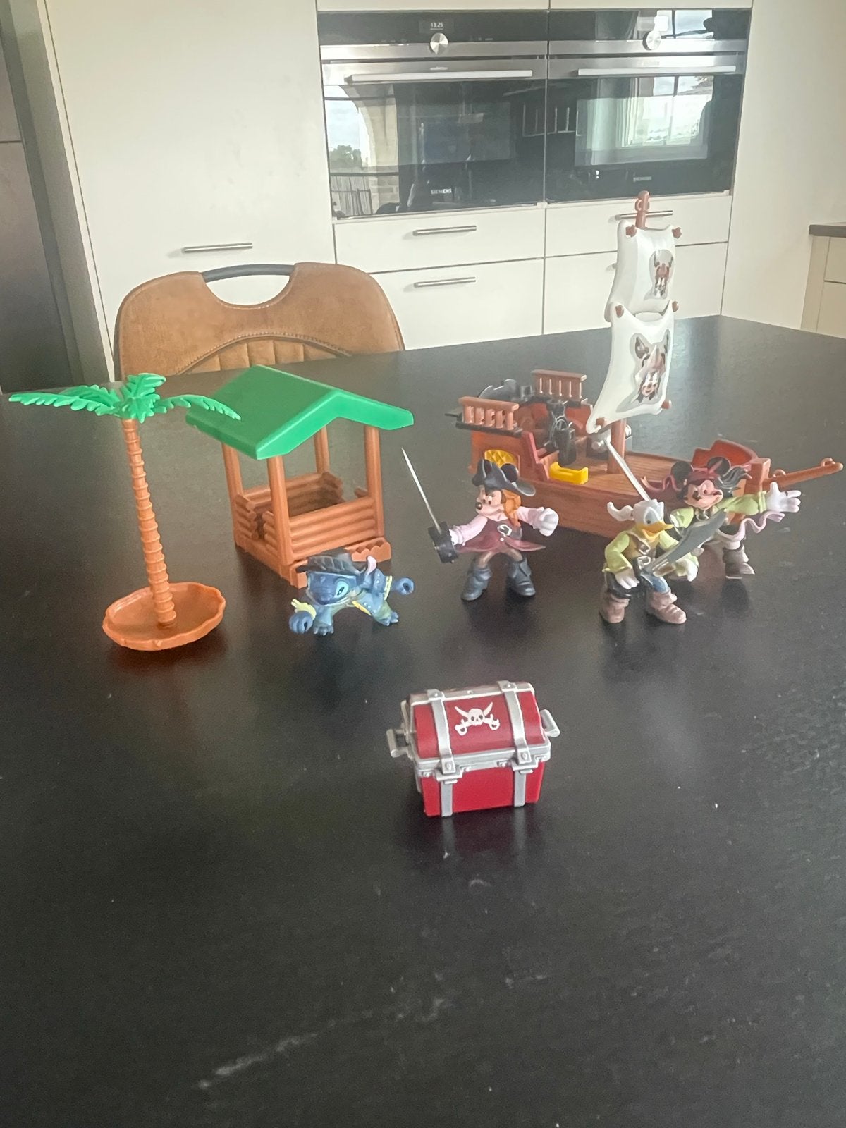 Disney Piraten Speelset met Mickey, Donald en Stitch, Ophalen, Mickey Mouse, Zo goed als nieuw, Beeldje of Figuurtje