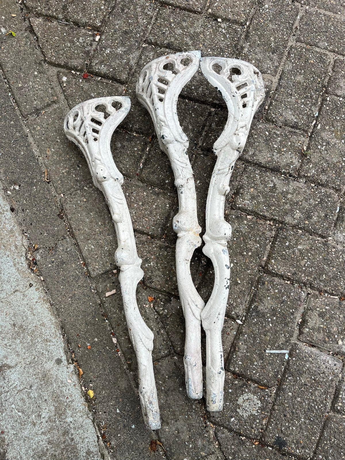Set van 3 decoratieve gietijzeren poten, Antiek en Kunst, Ophalen