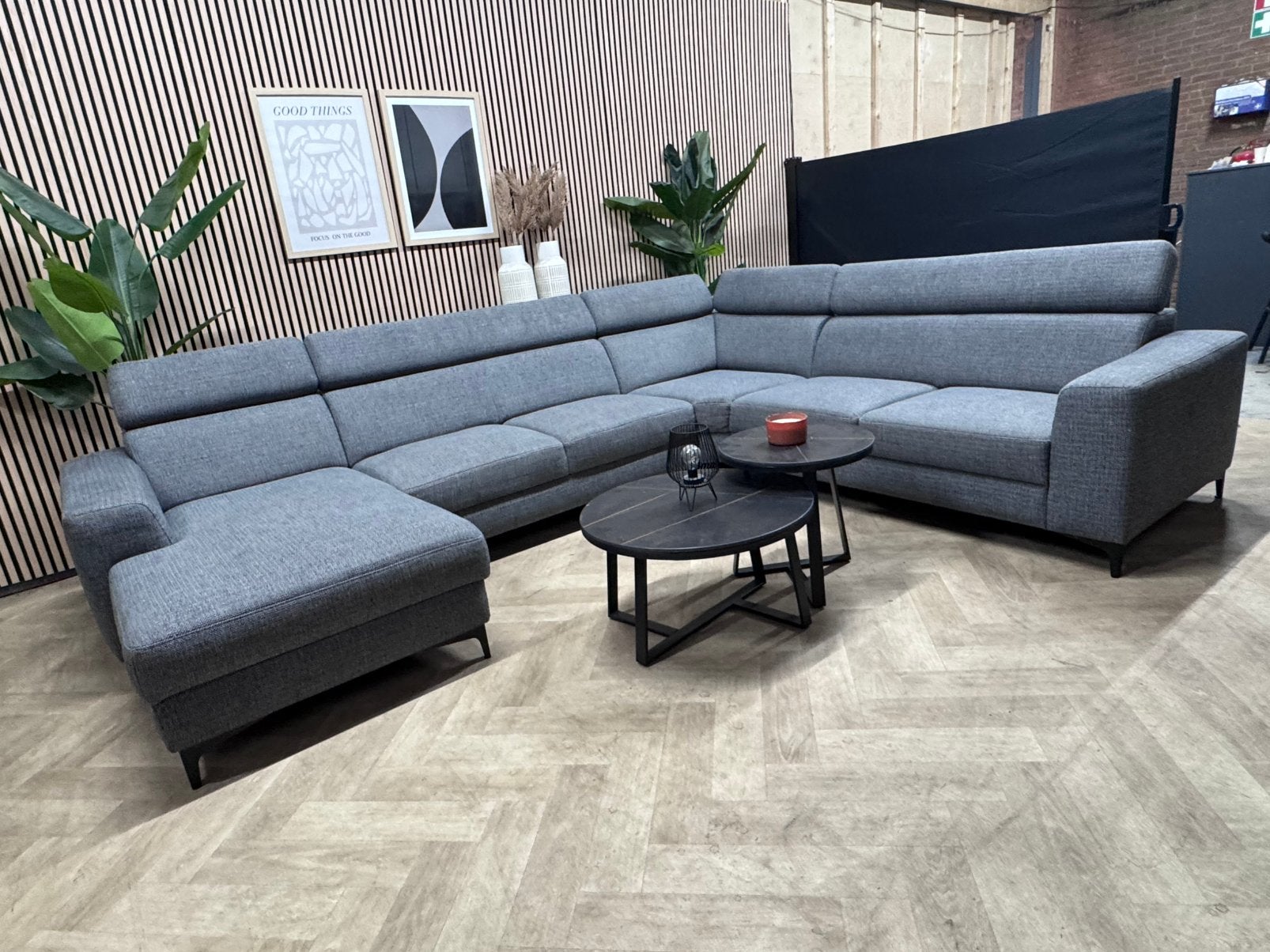ZGAN Moderne Kapenga U-Bank / Hoekbank - Grijs - 340cm, -, -, Hoekbank, 300 cm of meer