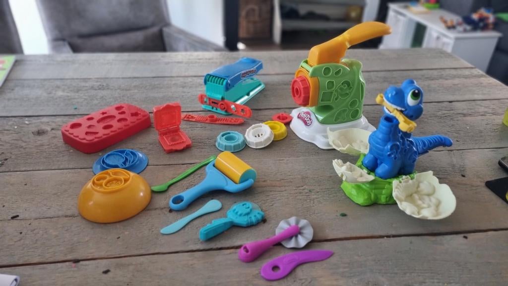 Play-Doh speelset met veel accessoires en klei, Ophalen of Verzenden, Gebruikt, Jongen of Meisje