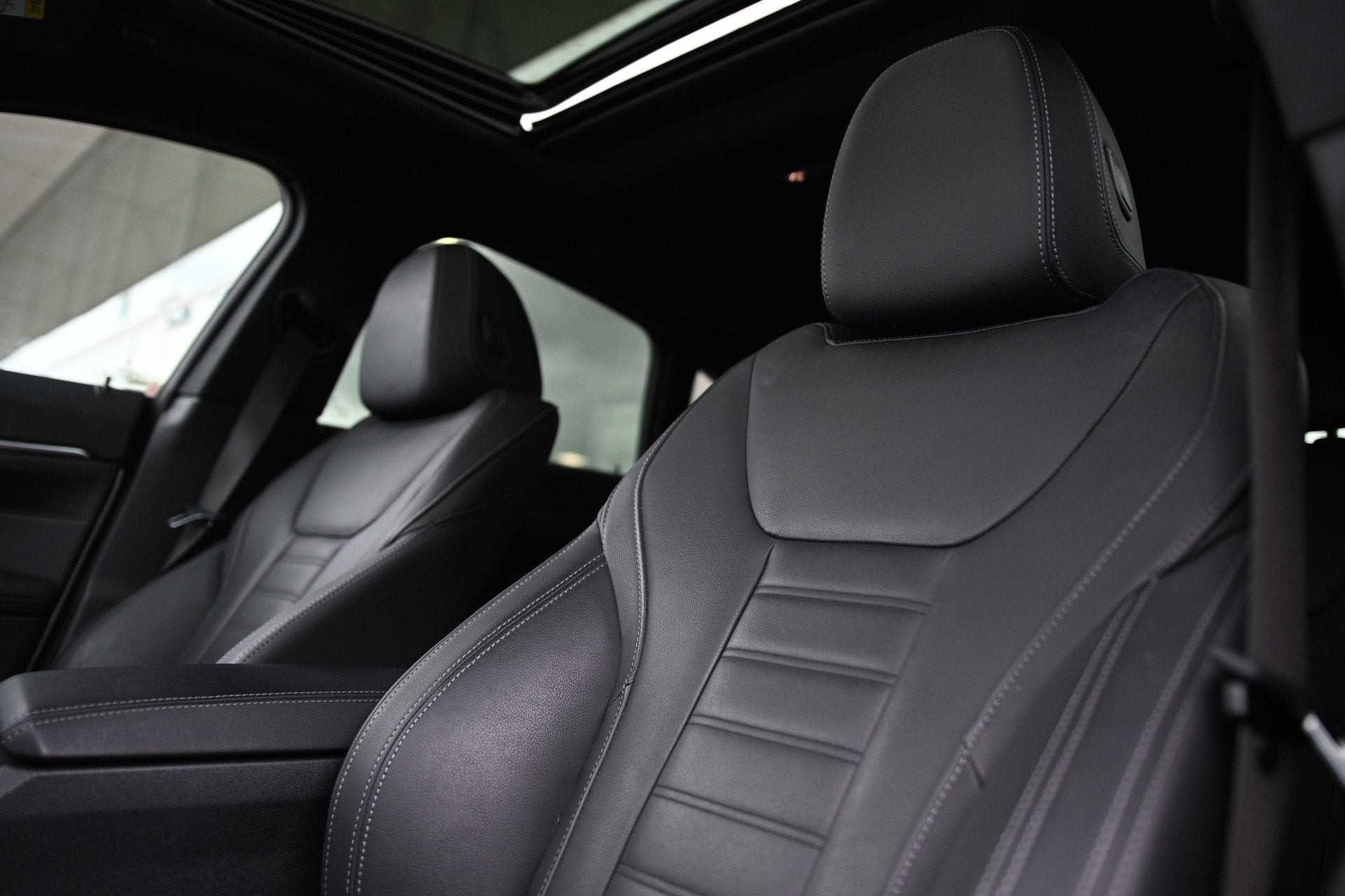 BMW i4 eDrive40 High Executive M Sport / Panoramadak / Achte, Dealer onderhouden, Achterwielaandrijving, Gebruikt, Met garantie (alle)