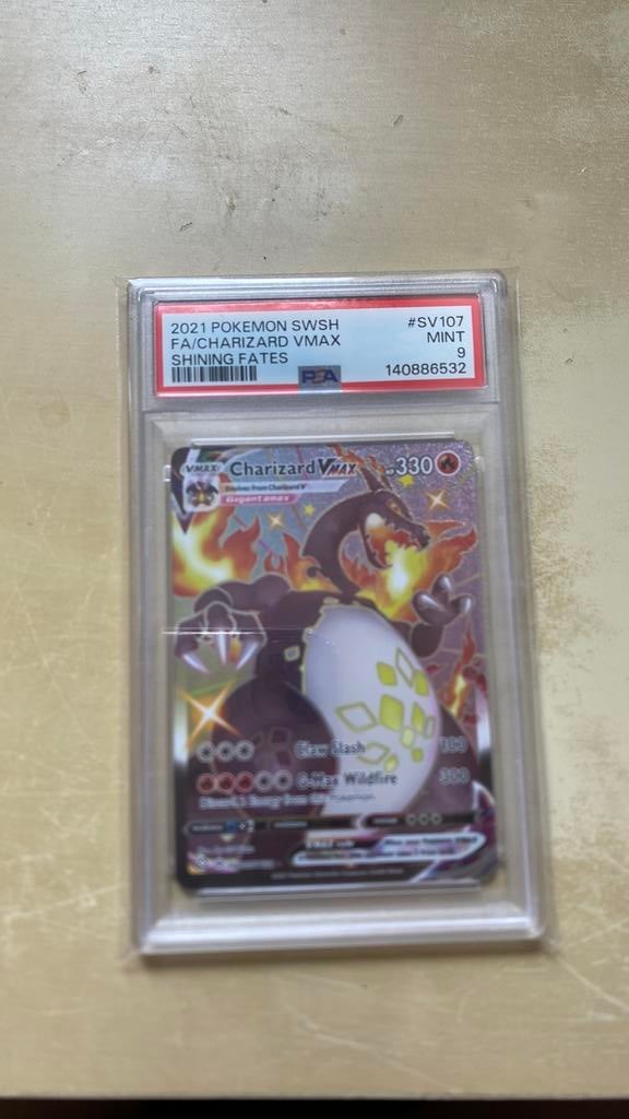 Charizard VMAX Shinning Fates PSA9, Ophalen of Verzenden, Zo goed als nieuw