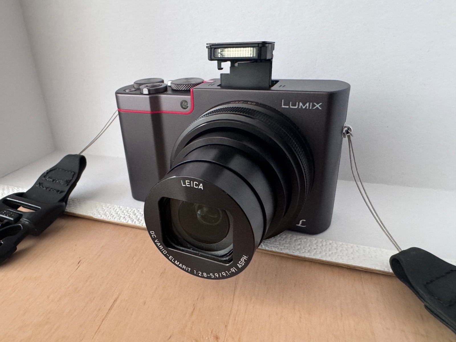 Panasonic Lumix tz100 digitale camera, Handleiding, Panasonic, Ophalen of Verzenden, Zo goed als nieuw