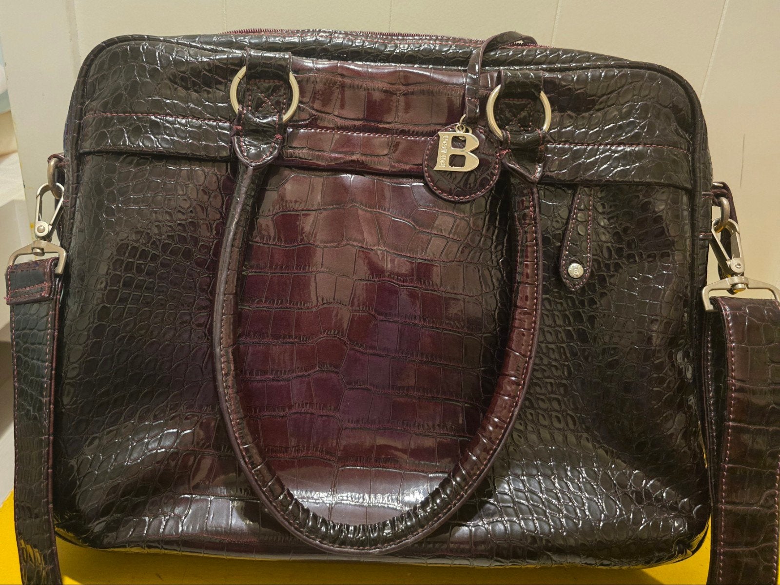 Nieuwe leren laptop  tas, Ophalen of Verzenden, Nieuw, Paars, Schoudertasje