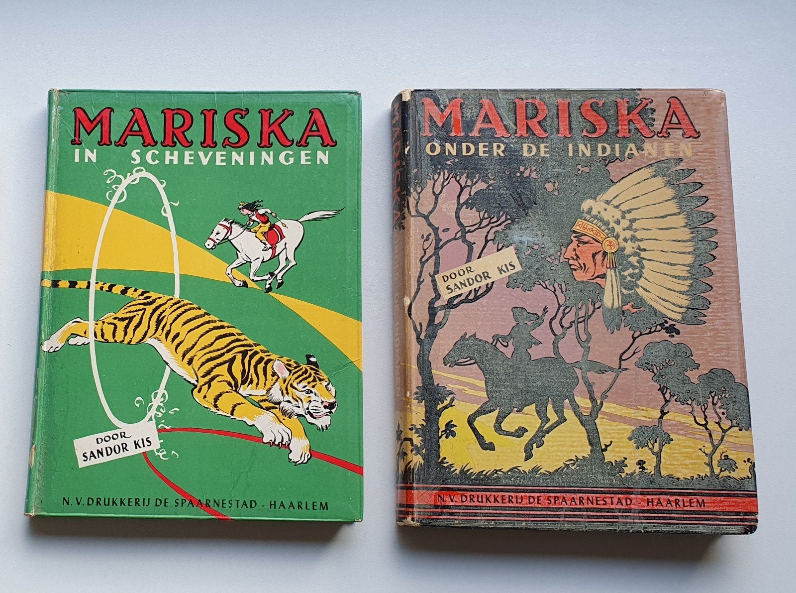 Mariska in Scheveningen & Mariska onder de Indianen, Ophalen of Verzenden, Gelezen, Sandor Kis, Fictie algemeen
