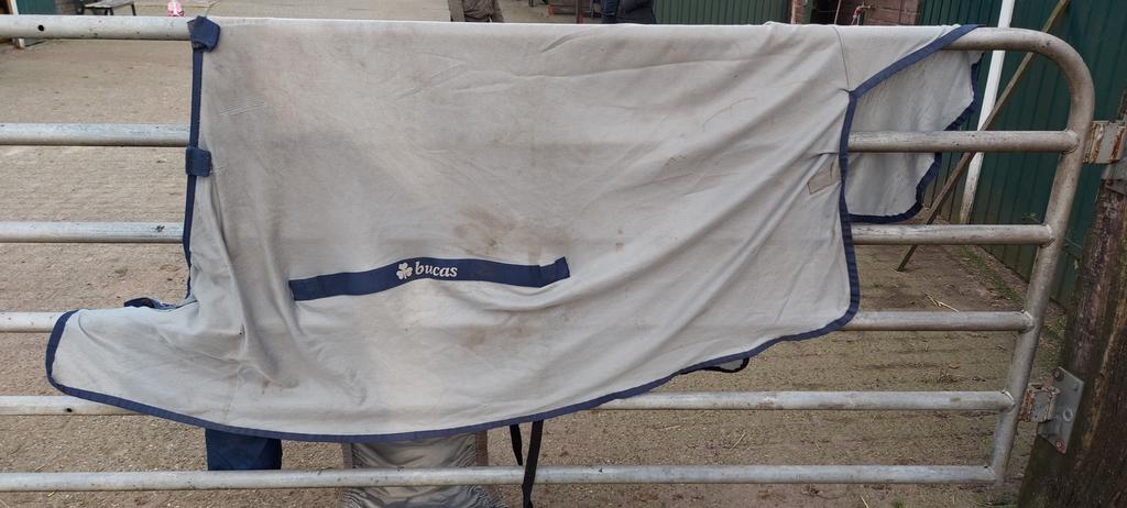 Bucas vliegendeken, Dieren en Toebehoren, Paarden en Pony's | Dekens en Dekjes, Ophalen of Verzenden, Zo goed als nieuw
