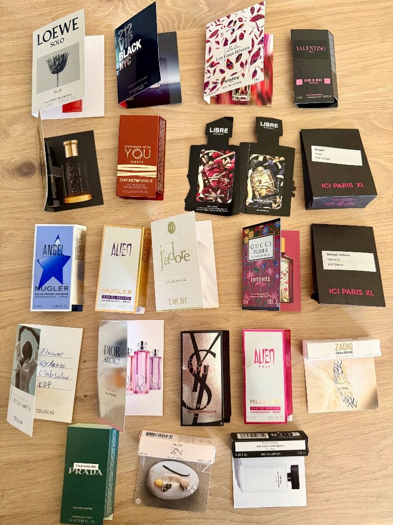 22 parfum proefjes / testers / samples (nieuw), Verzenden, Nieuw