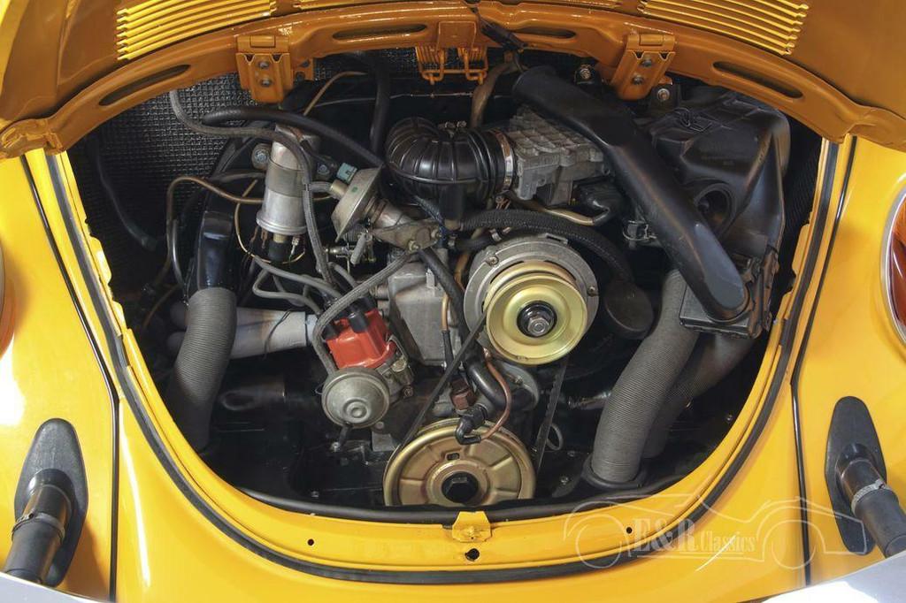 Volkswagen Kever Cabriolet | Uitvoerig gerestaureerd | 1978, Auto's, Oldtimers, Achterwielaandrijving, Zwart, Cabriolet, Geel