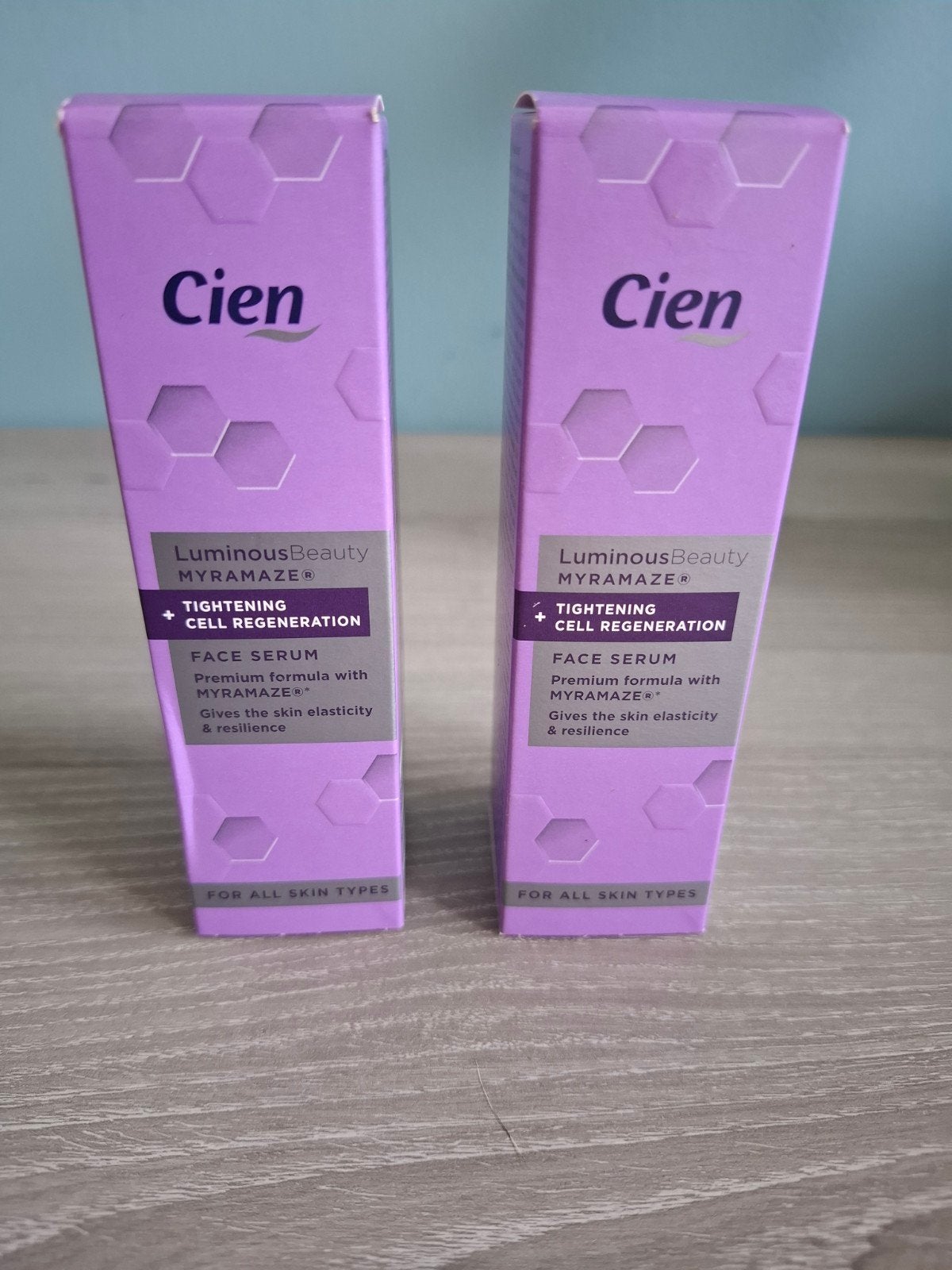 Cien LuminousBeauty Face Serum (2x ongeopend), Ophalen of Verzenden, Nieuw, Gehele gezicht, Verzorging