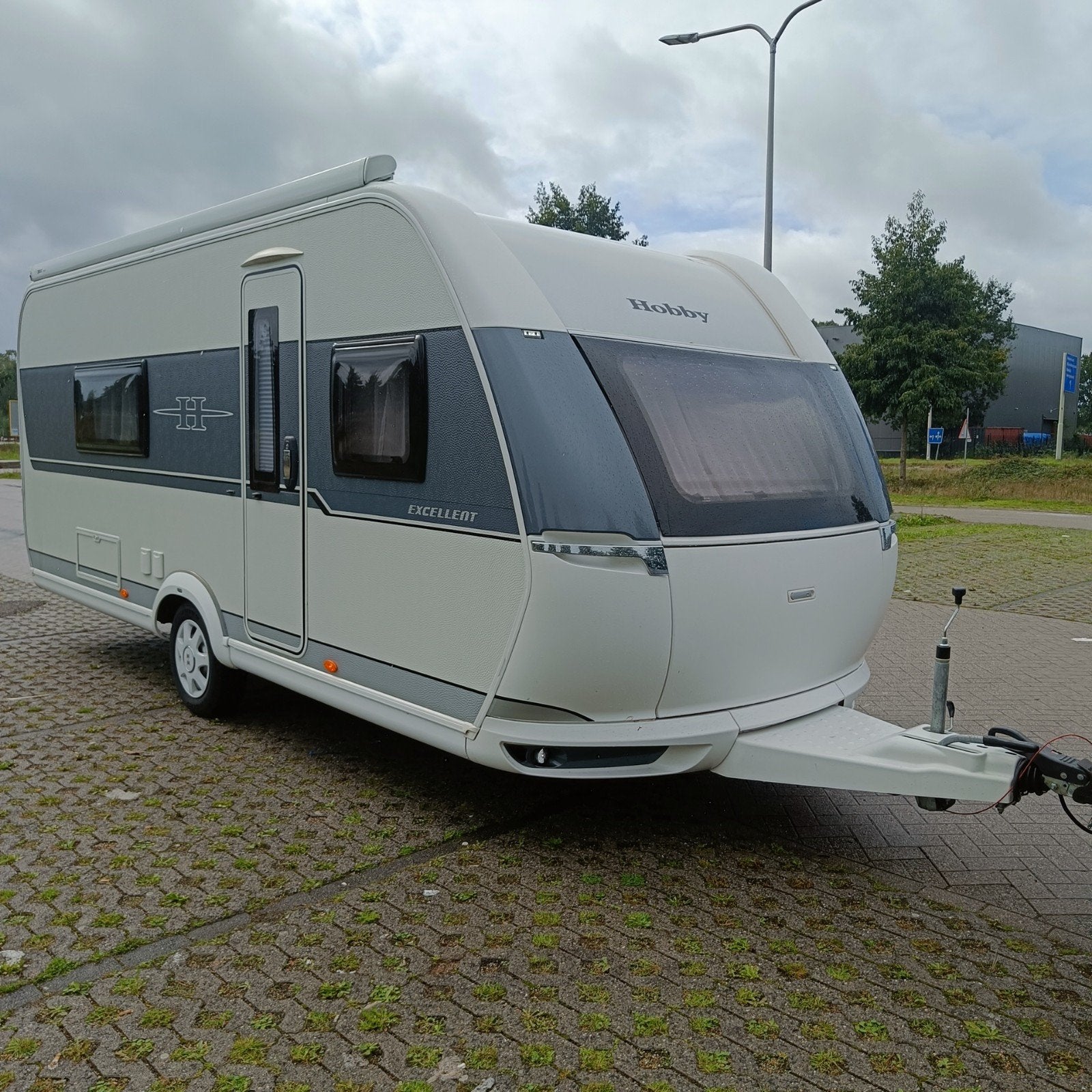 Hobby 540 WLU bj 2020 +LUIFEL+2 APARTE BEDDEN+COMPL.BADKAMER, 2 aparte bedden, Rondzit, Hobby, Bedrijf