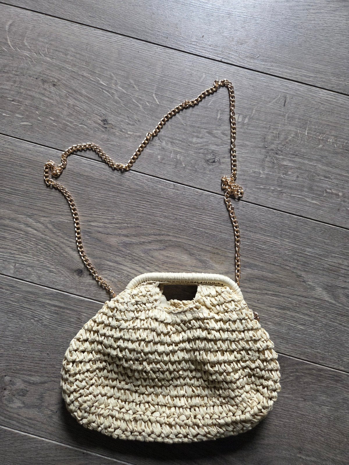 Stro handtasje met gouden ketting, Ophalen of Verzenden, Gebruikt, Beige, Schoudertasje