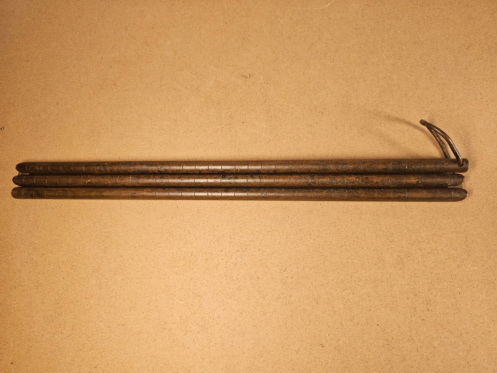Antieke klinkende staaf - Vintage meetinstrument, Antiek en Kunst, Antiek | Gereedschap en Instrumenten, Ophalen of Verzenden