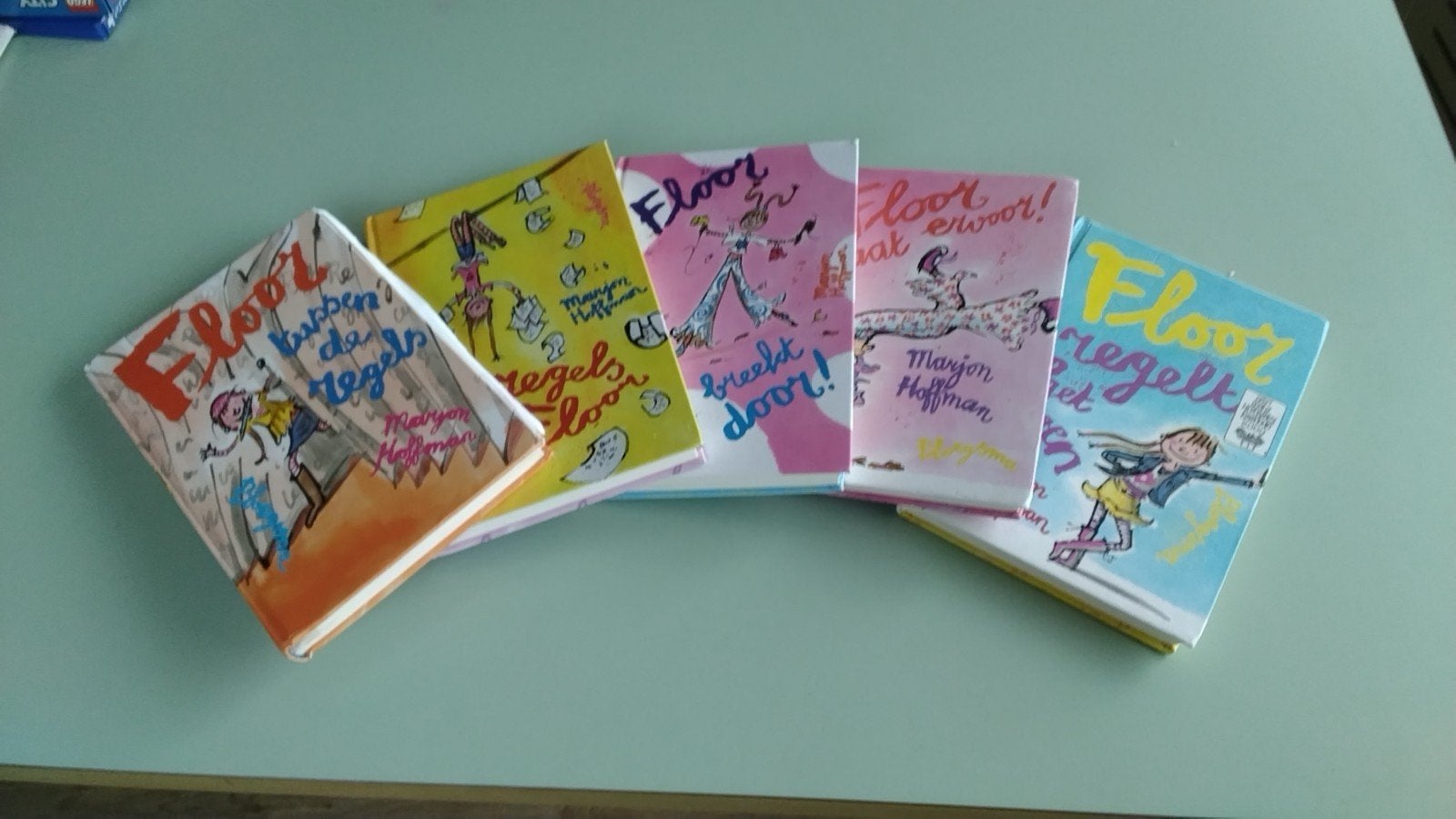 De regels van Floor boeken, Ophalen, Zo goed als nieuw, Verhalen