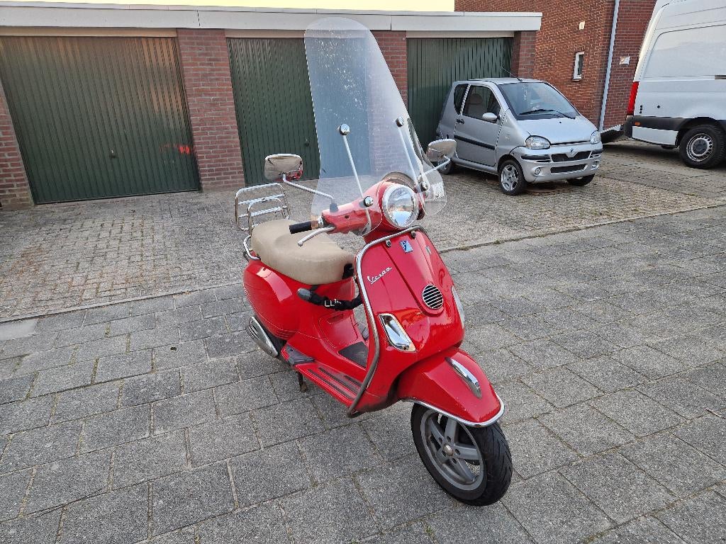 SCHADE / OPKNAP: Vespa lx 4takt snorscooter schade brommer, Ophalen, Gebruikt
