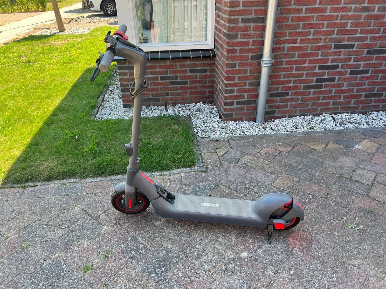 Elektrische step Bremer zgan, Ophalen, Zo goed als nieuw, Elektrische step (E-scooter)