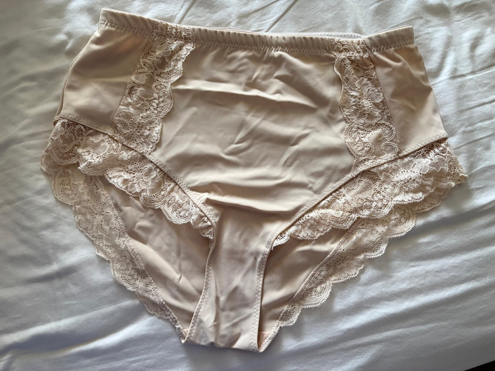 Nieiwe Wibra corigetende Slip XXL - Beige met kant, Kleding | Dames, Ophalen of Verzenden, Beige