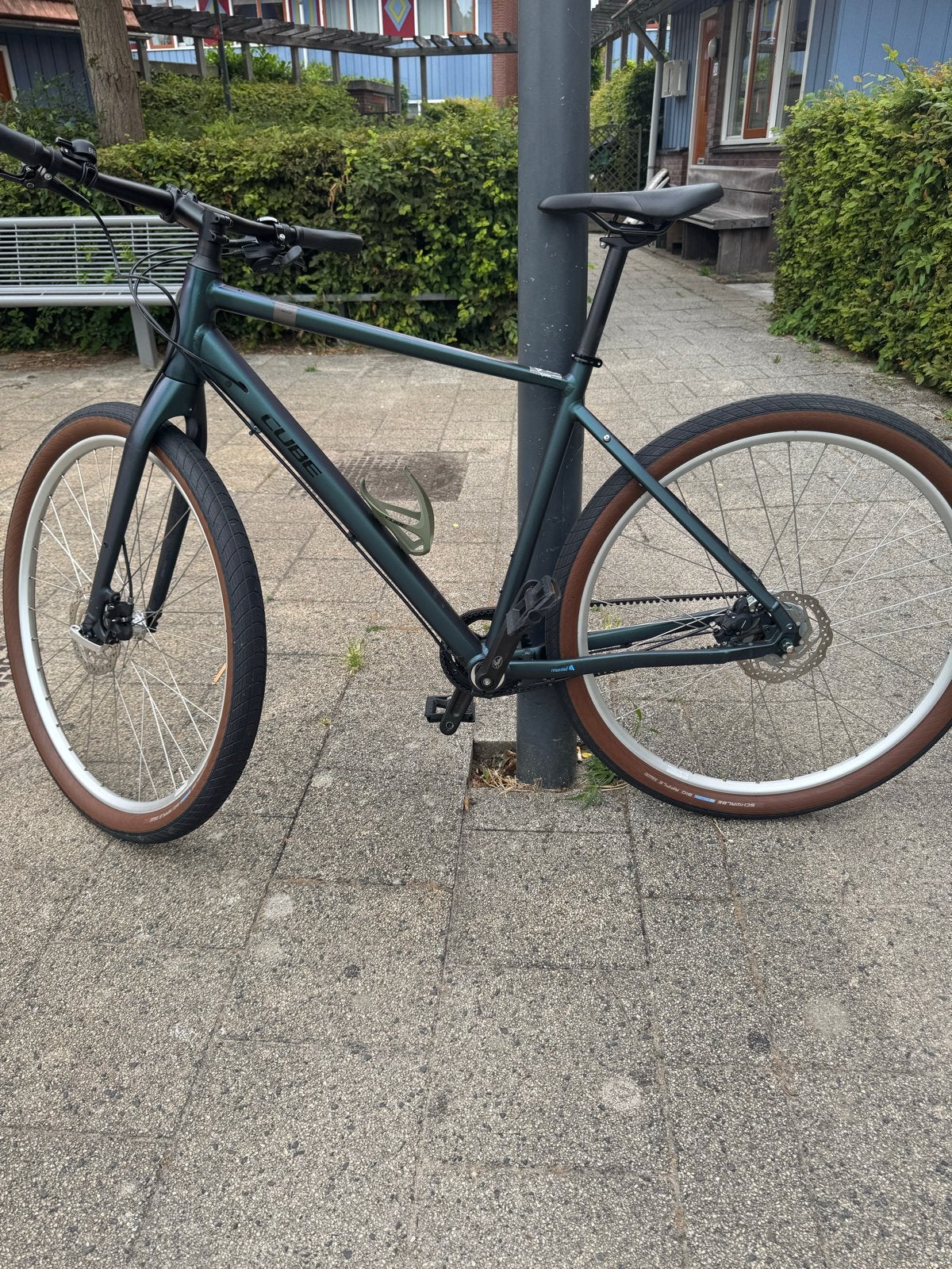 Sportieve Cube Hyde Pro, riemaandrijving, Versnellingen, Zo goed als nieuw, Schijfrem, 53 tot 57 cm