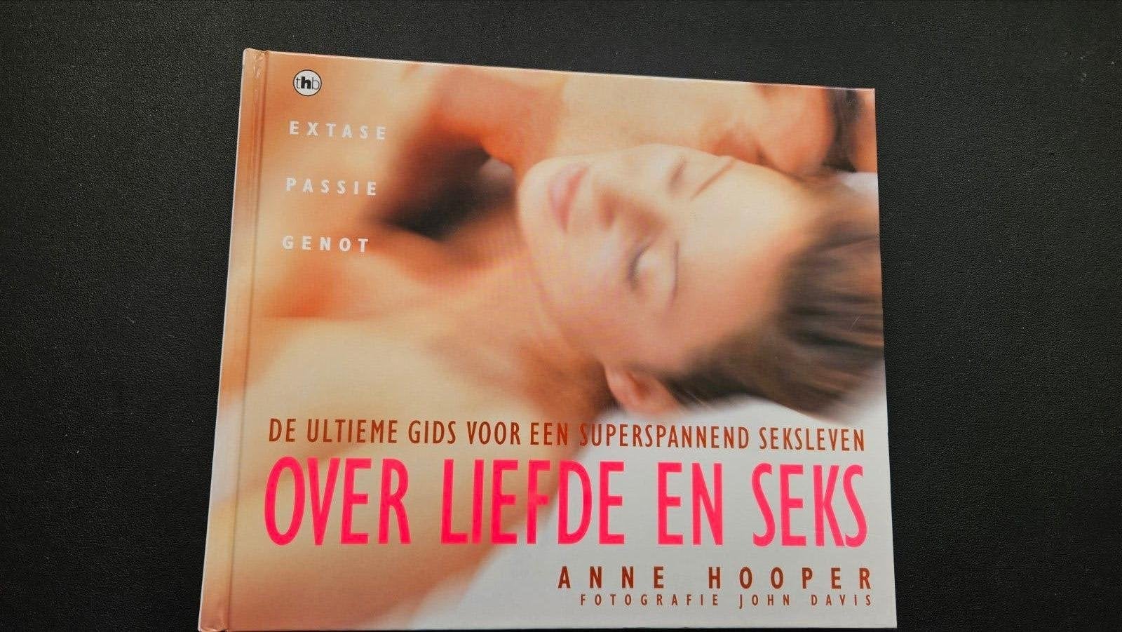 Over Liefde en Seks - Anne Hooper, Ophalen of Verzenden, Zo goed als nieuw, Anne Hooper