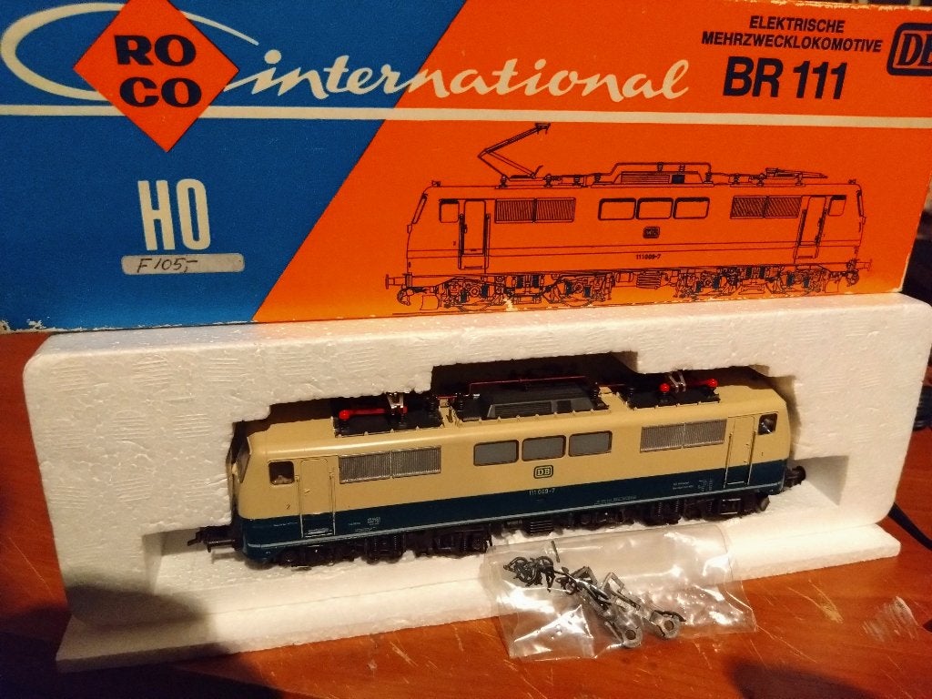 Roco BR111 loc H0, Ophalen of Verzenden, Zo goed als nieuw, Roco, Analoog