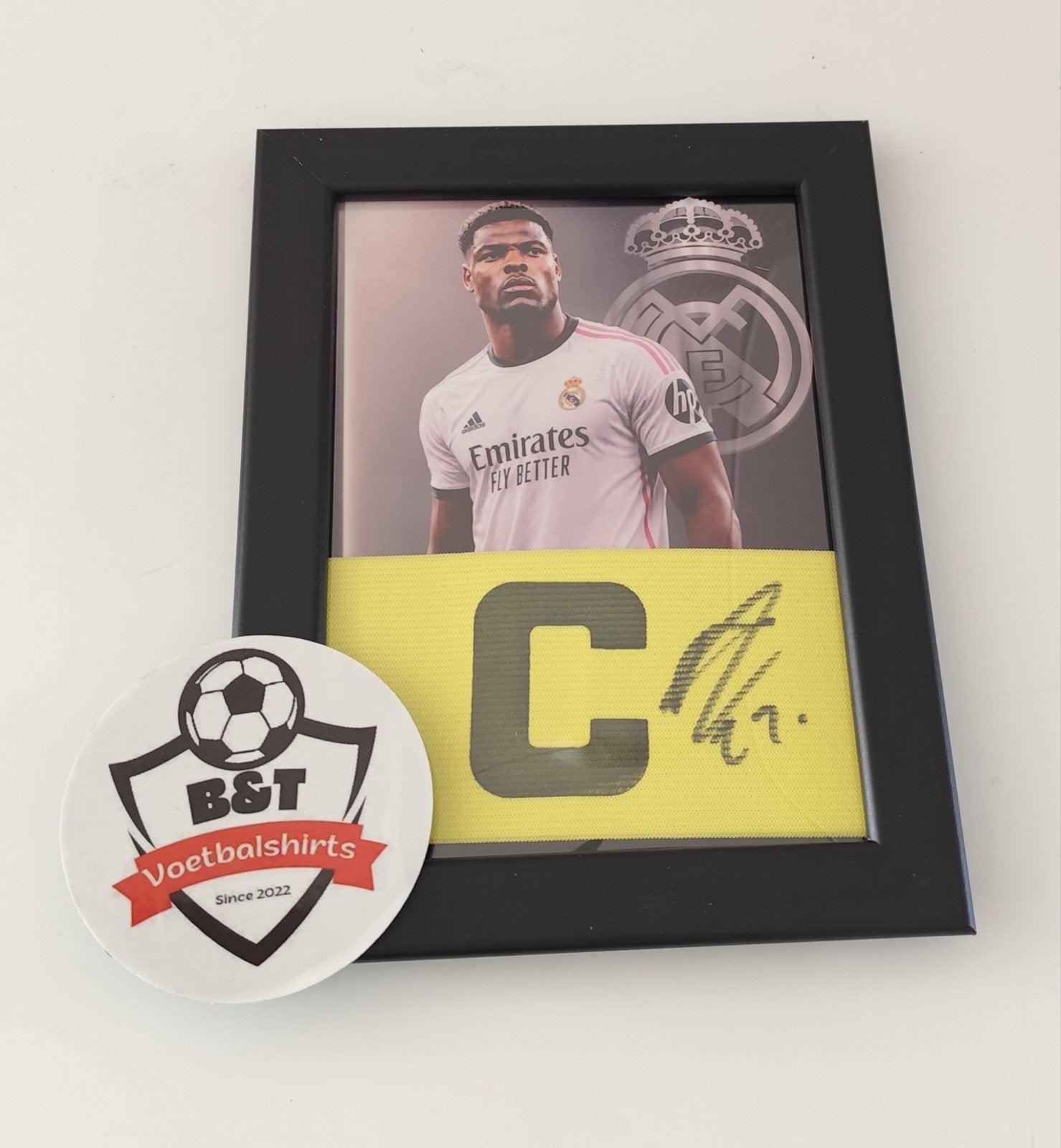 Gesigneerde aanvoerdersband Denzel Dumfries, Sport en Fitness, Voetbal, Verzenden