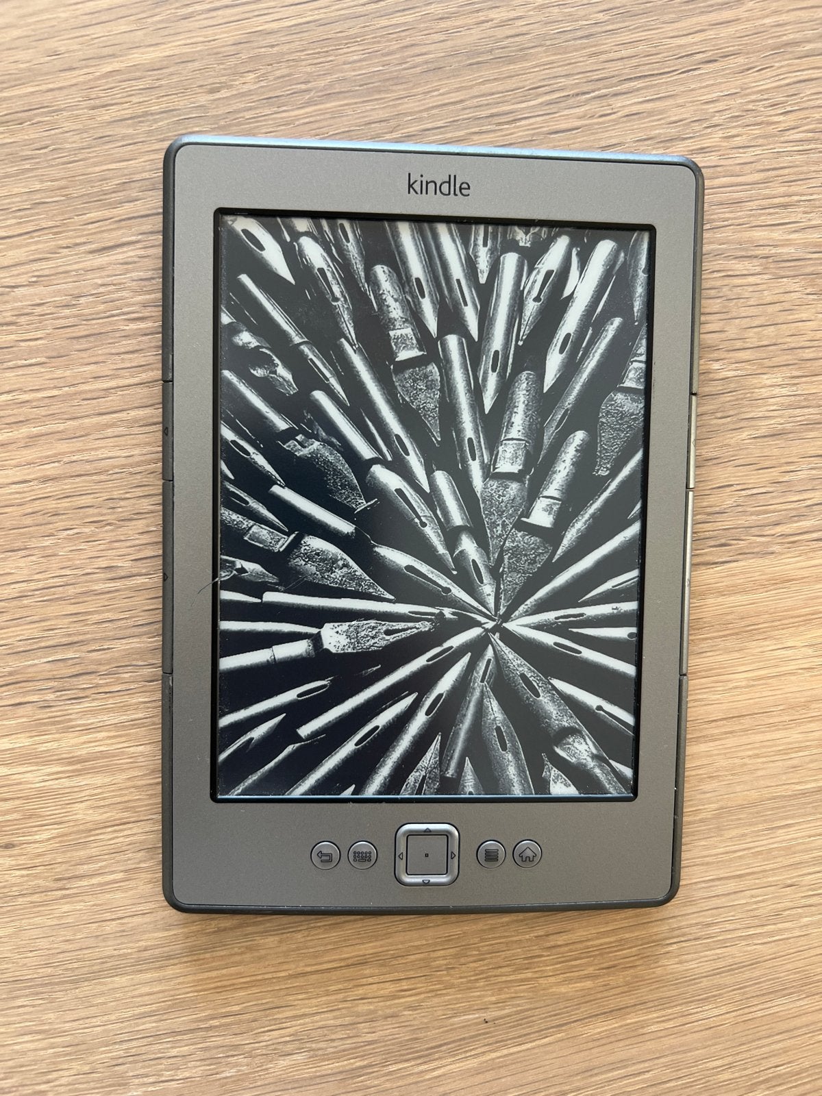 Amazon Kindle ereader - D01100, 6 inch of minder, Ophalen of Verzenden, Zo goed als nieuw, 4 GB of minder