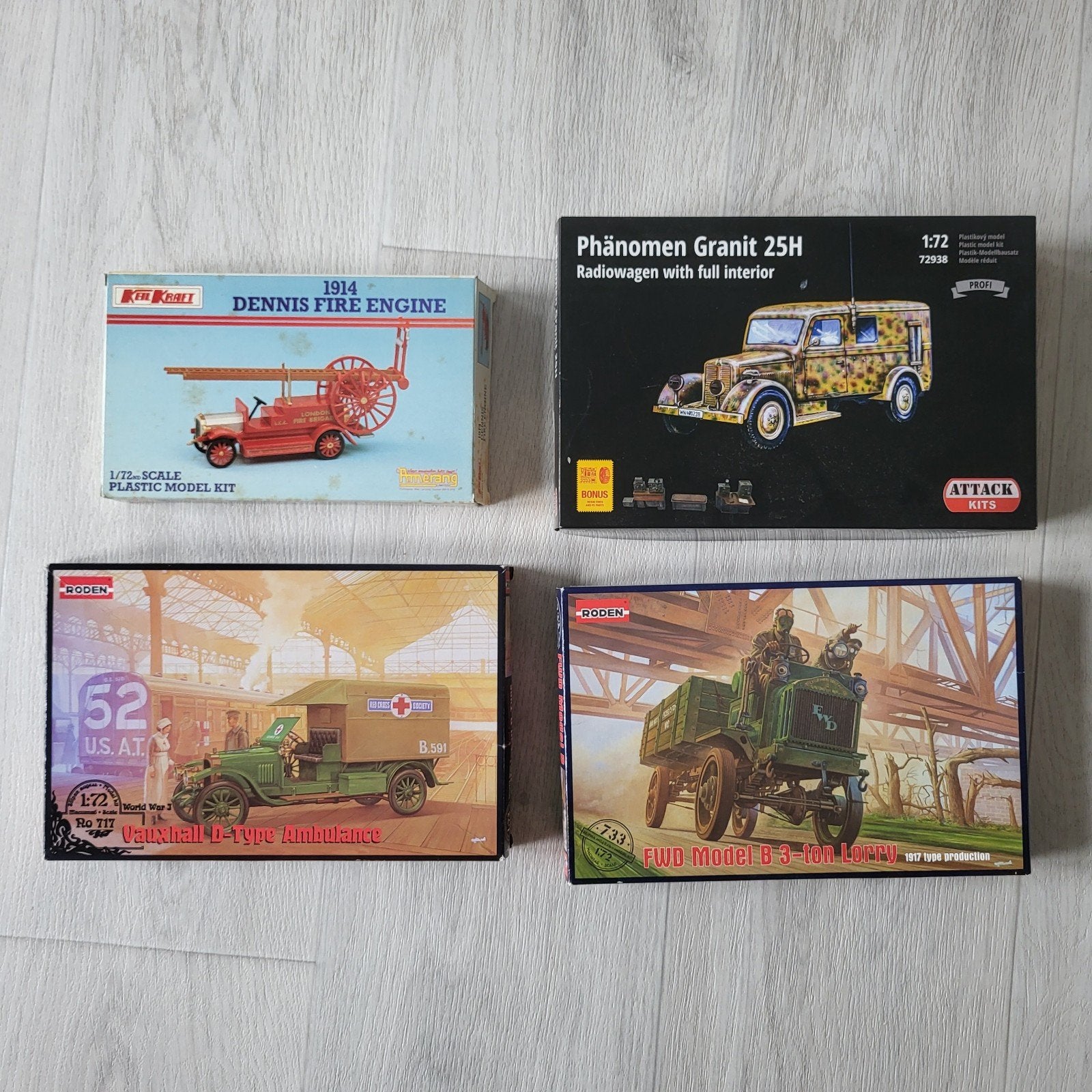 4 modelbouw kits 1/72 voertuigen, Overige merken, 1:50 of kleiner, Nieuw, Ophalen of Verzenden