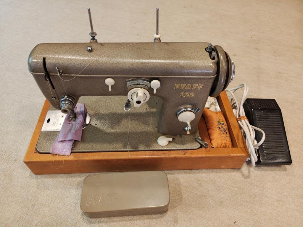 Vintage Pfaff 230 Naaimachine met Pacer Motor, Ophalen, Gebruikt, Naaimachine, Pfaff