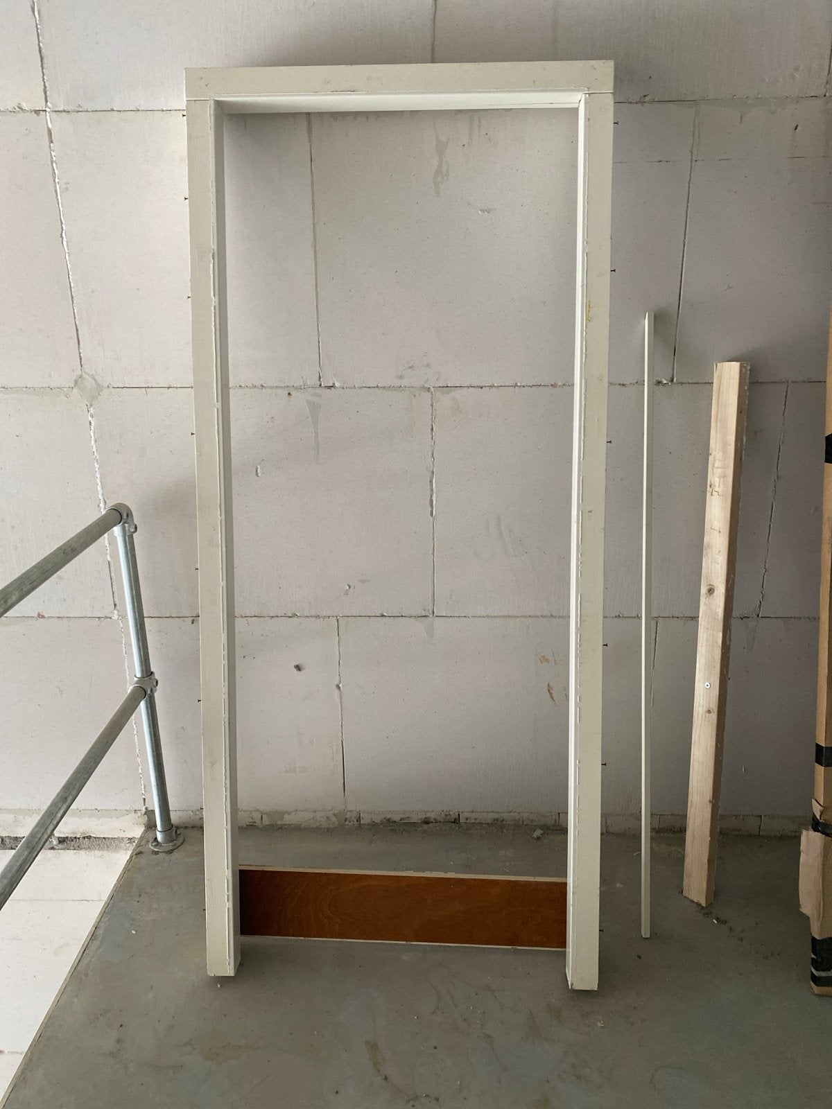 Gratis houten kozijn (93x210 cm) zonder deur, Doe-het-zelf en Verbouw, Ophalen, Gebruikt, 80 tot 100 cm, Overige typen