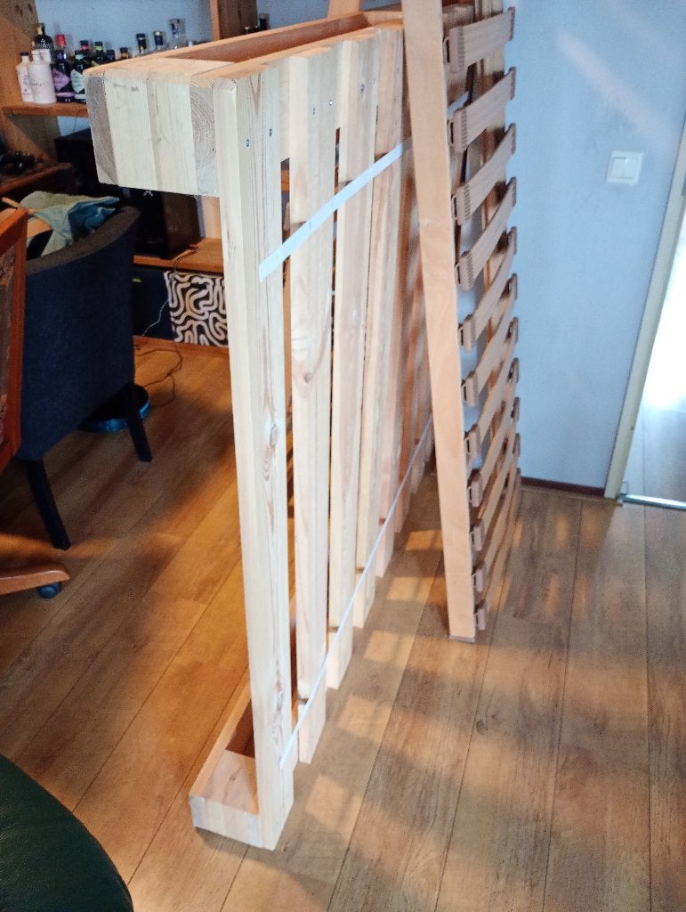 Palletbed 140 x 200 en evt matras Gratis, Ophalen, Tweepersoons, 140 cm, Zo goed als nieuw