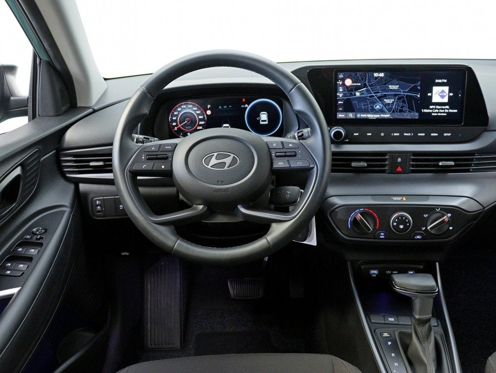 Hyundai i20 1.0 T-GDI Comfort Automaat | Private lease 469 p, Auto's, Hyundai, Gebruikt, Zwart, Bedrijf, 19 km/l
