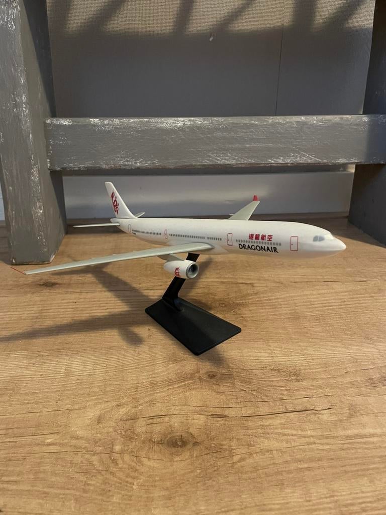 Dragonair A330-300 met standaard ZONDER DOOS, Verzamelen, Ophalen of Verzenden, Zo goed als nieuw, Schaalmodel