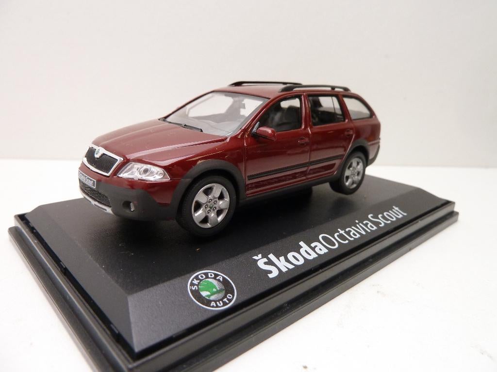 Skoda Octavia Scout  ''  Abrex '', Hobby en Vrije tijd, Modelauto's | 1:43, Ophalen of Verzenden, Zo goed als nieuw, Auto, Overige merken