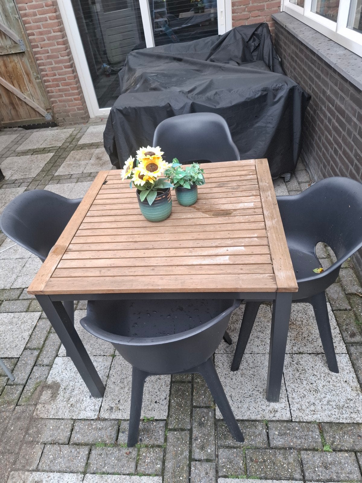 Tuinset. Tafel (90x90) + 4 stoelen., Ophalen of Verzenden, Gebruikt