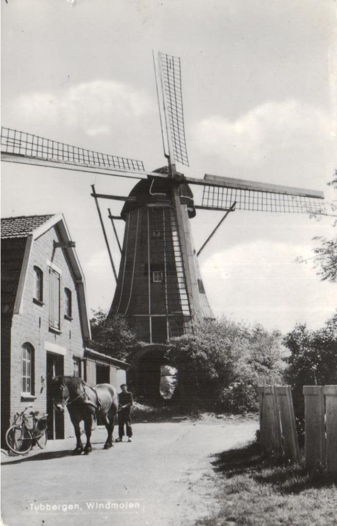 96 Tubbergen Windmolen Gasthuismolen 1952 gelopen, Ophalen of Verzenden, 1940 tot 1960, Gelopen, Gelderland
