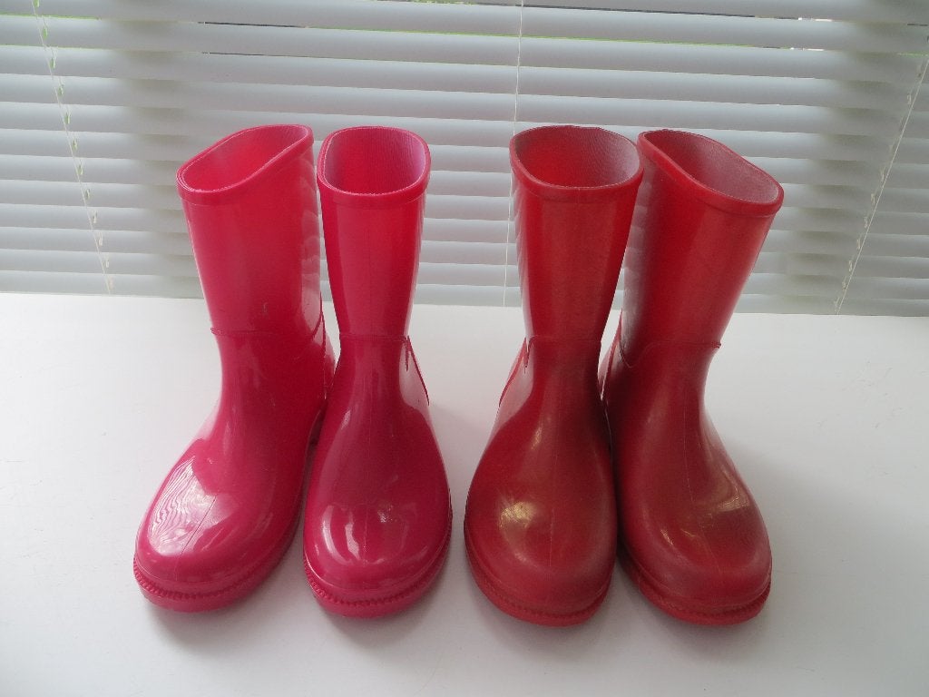 2 Paar Kinder Regenlaarzen Roze en Rood Mt 31/32, Jongen of Meisje, Ophalen of Verzenden, Scapino, Laarzen