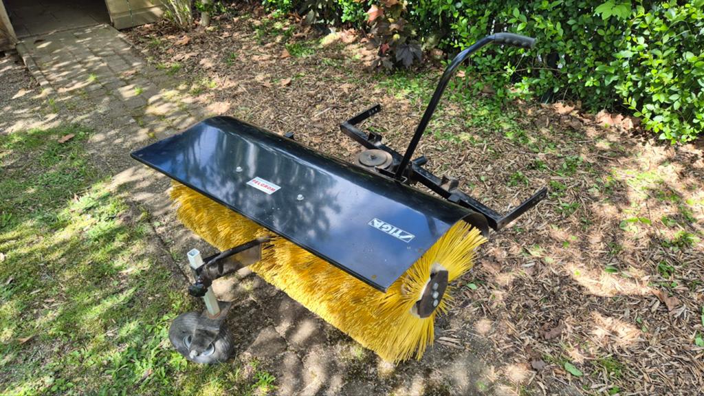 Frontborstel 95cm voor Stiga Villa, Tuin en Terras, Zitmaaiers, Ophalen, Gebruikt, Stiga park, 90 tot 120 cm