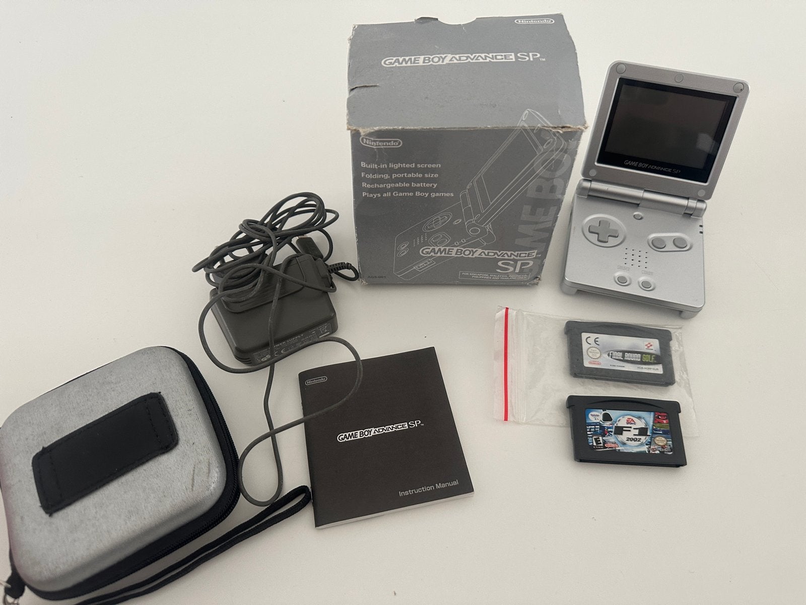 Game Boy Advance SP - Compleet met doos en games, Ophalen of Verzenden, Zo goed als nieuw